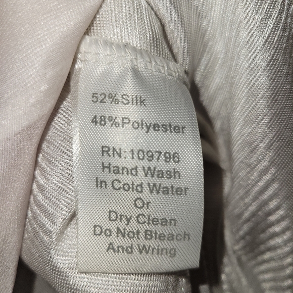 Pretty Angel Crochet Bodice Balloon Hem White Dressy Blouse Sz. Small - Picture 5 of 5